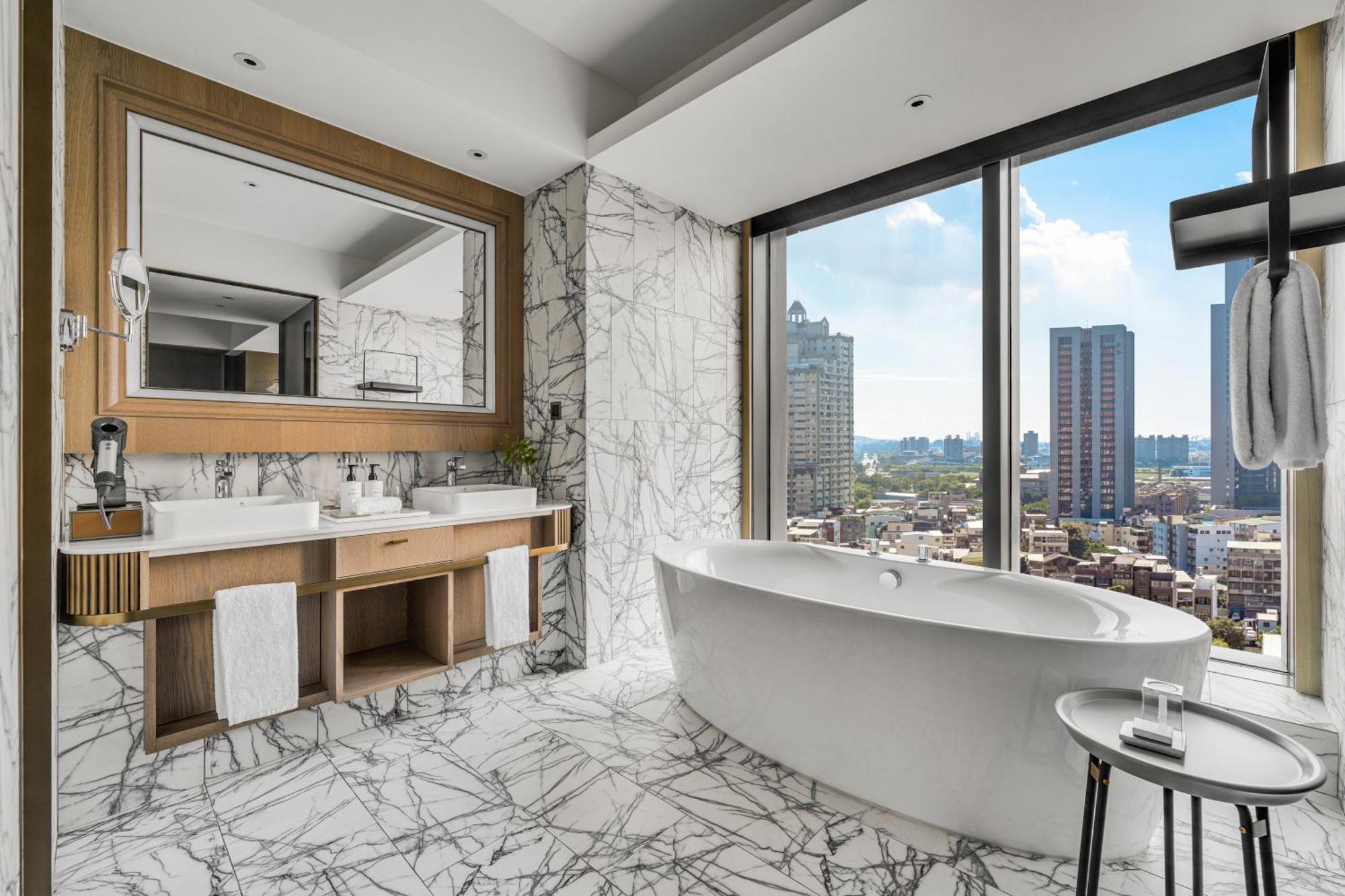 ホテル Intercontinental Kaohsiung By Ihg 部屋 写真 Bathroom